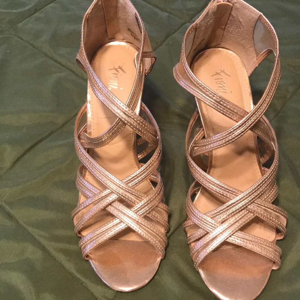 Dress shoes